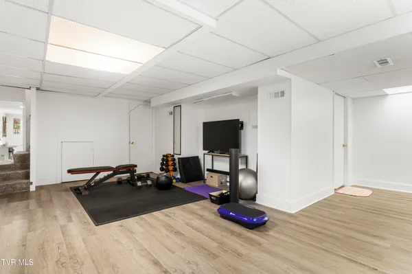 $649,900 | 2112 Knob Creek Road, Johnson City, TN 37604