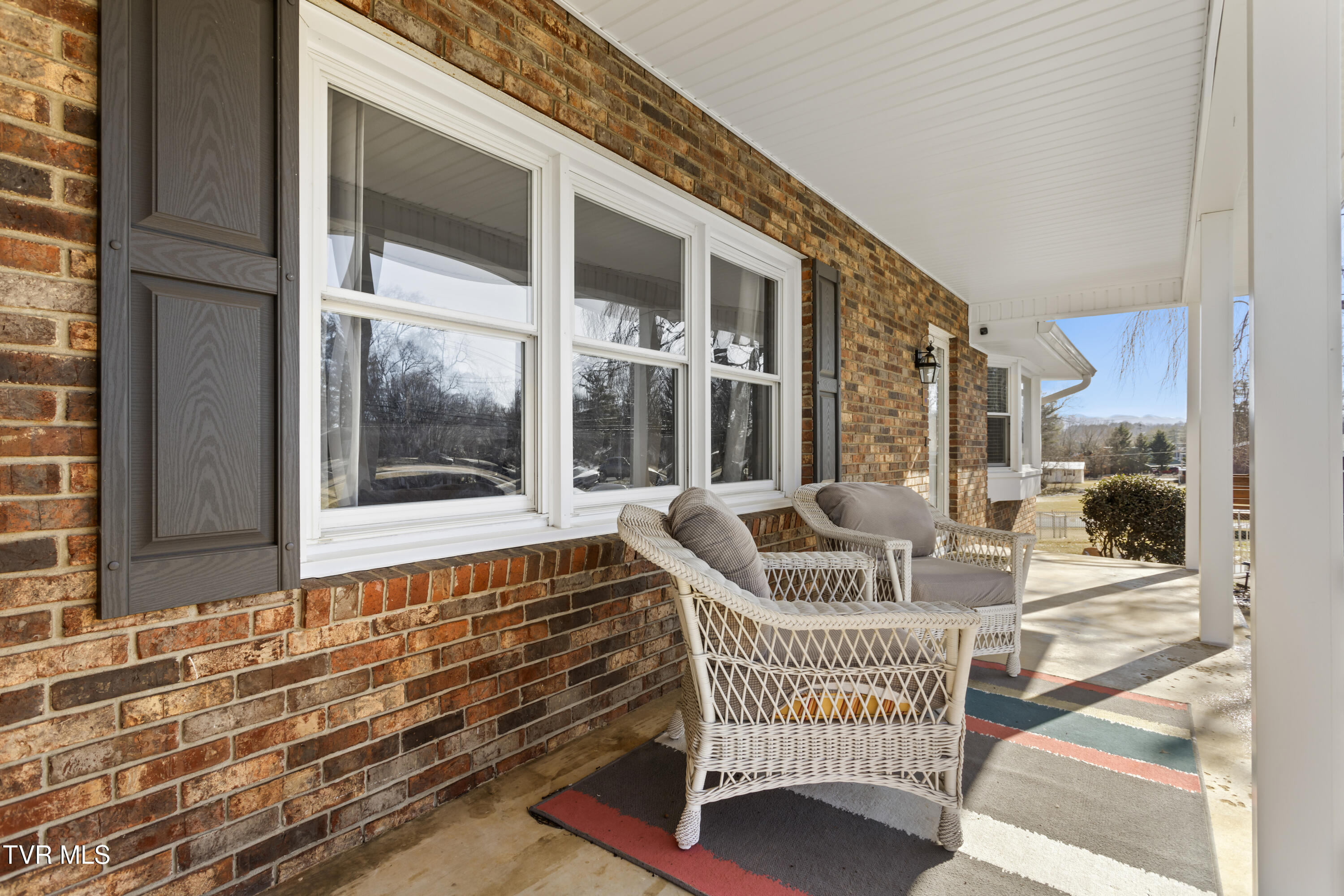 2112 Knob Creek Road Johnson City, TN 37604 - Photo 65 of 88 Front Porch