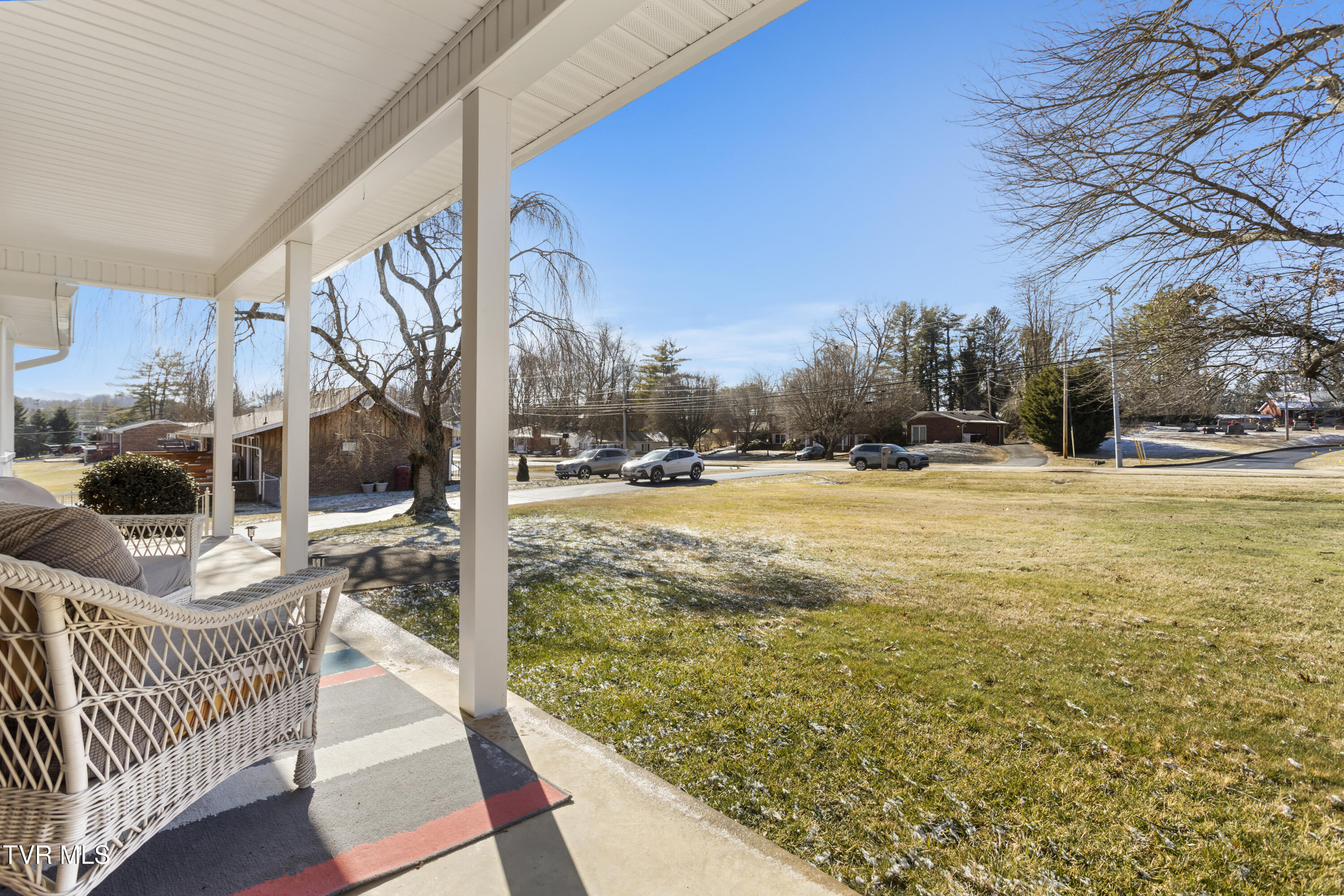 2112 Knob Creek Road Johnson City, TN 37604 - Photo 65 of 85 Covered font porch