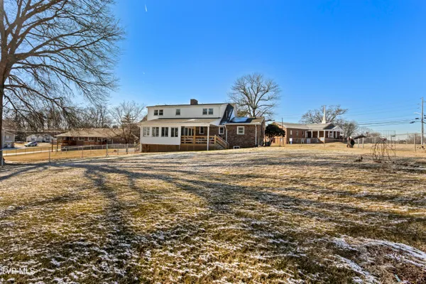 $649,900 | 2112 Knob Creek Road, Johnson City, TN 37604