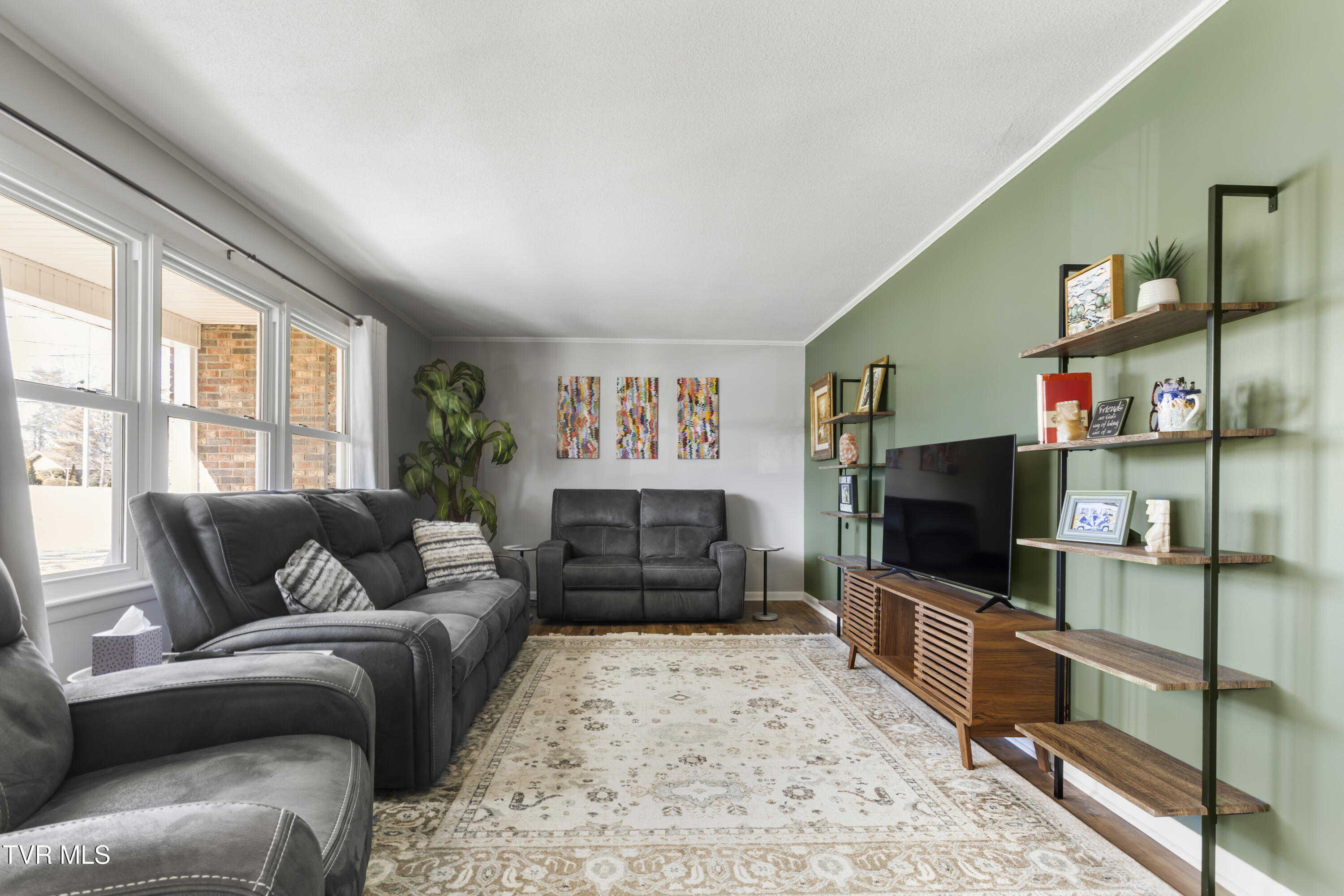2112 Knob Creek Road Johnson City, TN 37604 - Photo 7 of 85 Living Room
