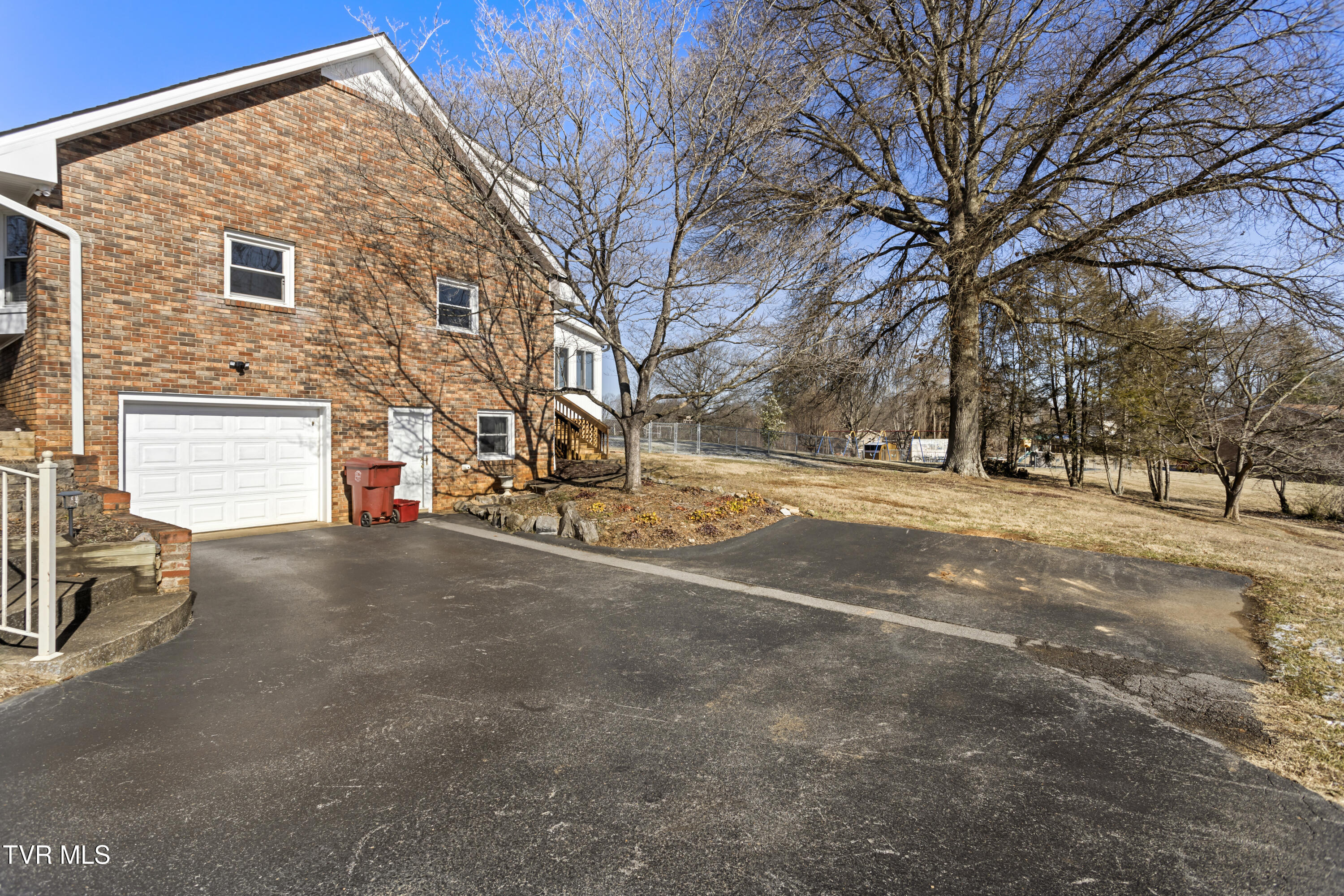 2112 Knob Creek Road Johnson City, TN 37604 - Photo 76 of 85 Side View of House