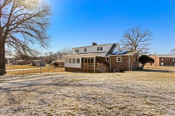 $649,900 | 2112 Knob Creek Road, Johnson City, TN 37604