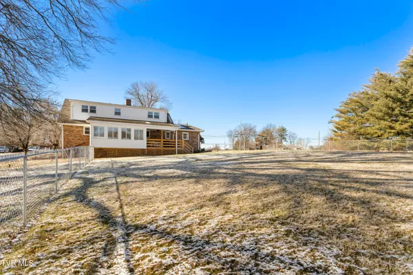 $649,900 | 2112 Knob Creek Road, Johnson City, TN 37604