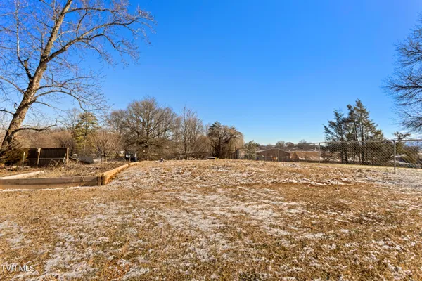 $649,900 | 2112 Knob Creek Road, Johnson City, TN 37604