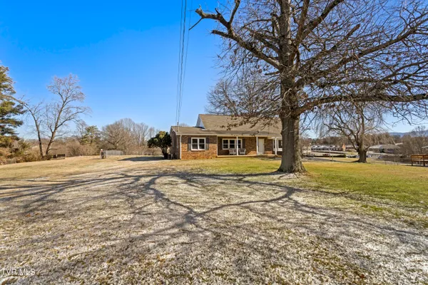 $649,900 | 2112 Knob Creek Road, Johnson City, TN 37604