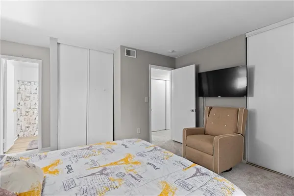 $129,900 | 2250 Sunderland Road, Unit 23B, Winston-Salem, NC 27103