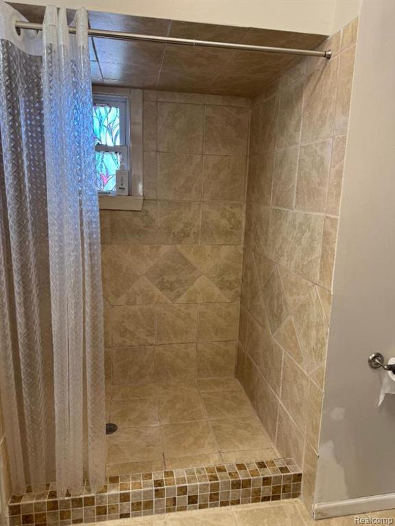 333 Bacon Street Bad Axe, MI 48413 - Photo 10 of 25