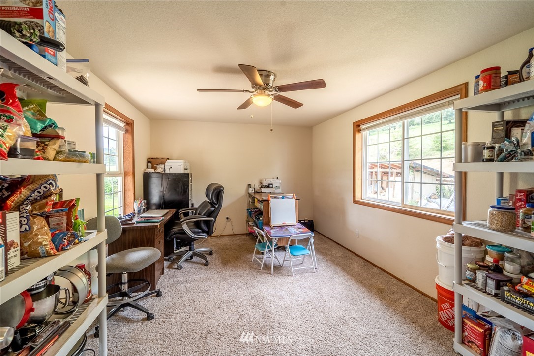 294 Sears Road Winlock, WA 98596 - Photo 13 of 32