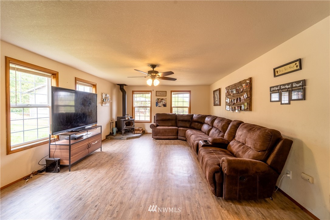 294 Sears Road Winlock, WA 98596 - Photo 10 of 32
