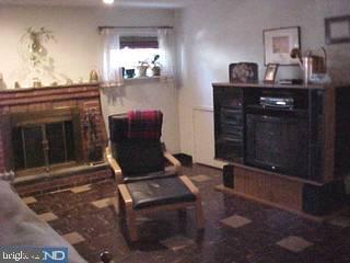 1725 Green Valley Road Havertown, PA 19083 - Photo 4 of 6 Gallery Image 4