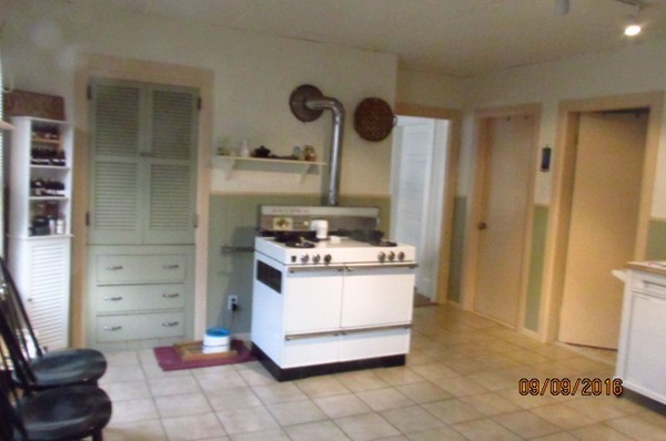 68 Fifth Avenue Worcester, MA 01607 - Photo 12 of 27 Gallery Image 12