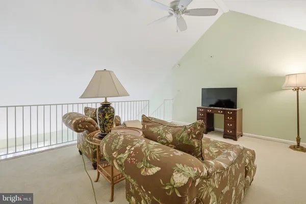 $753,750 | 207B Locust Street Southeast, Vienna, VA 22180