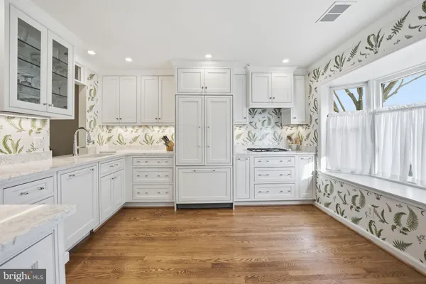 $753,750 | 207B Locust Street Southeast, Vienna, VA 22180