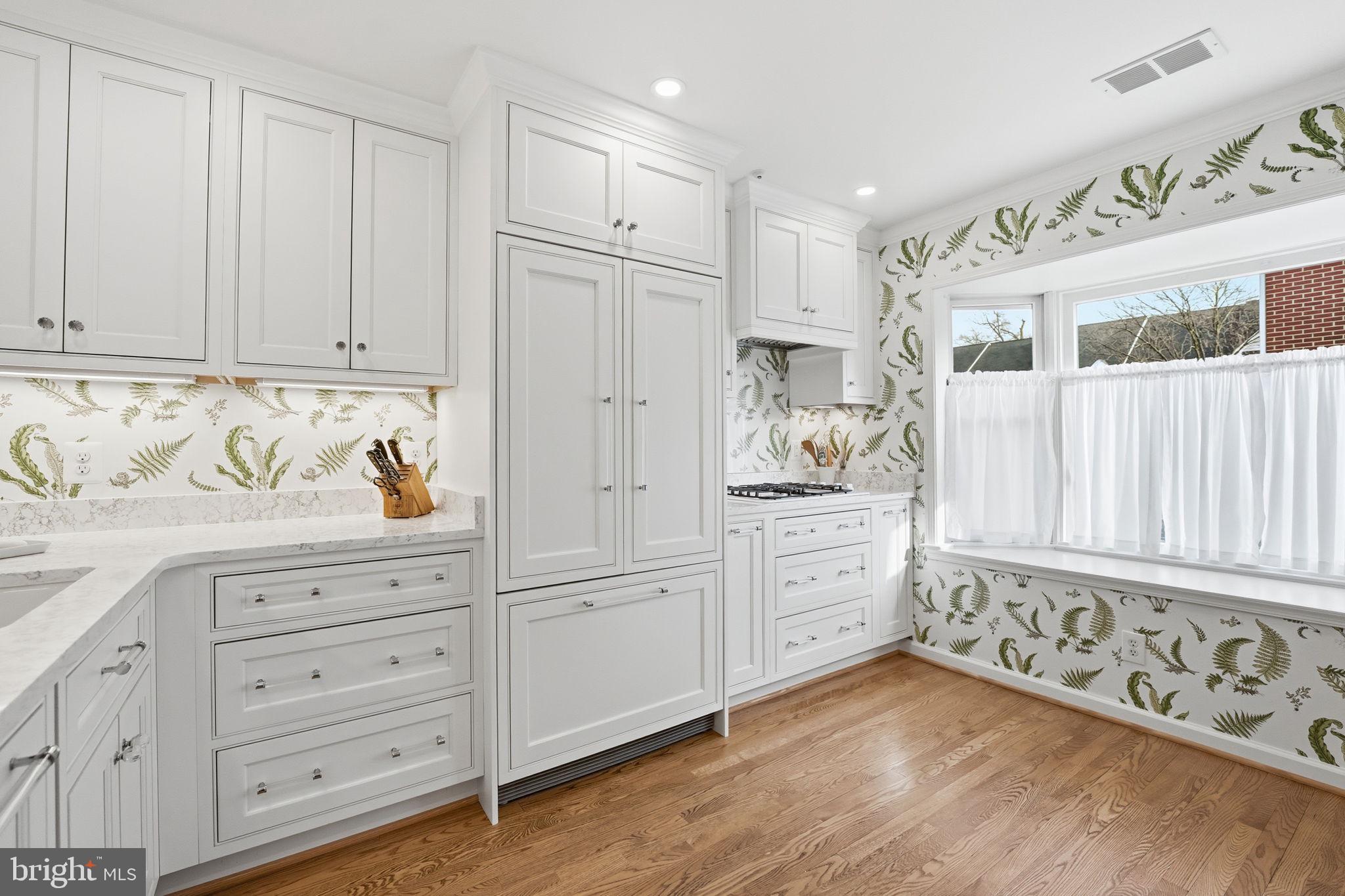 207B Locust Street Southeast Vienna, VA 22180 - Photo 8 of 33