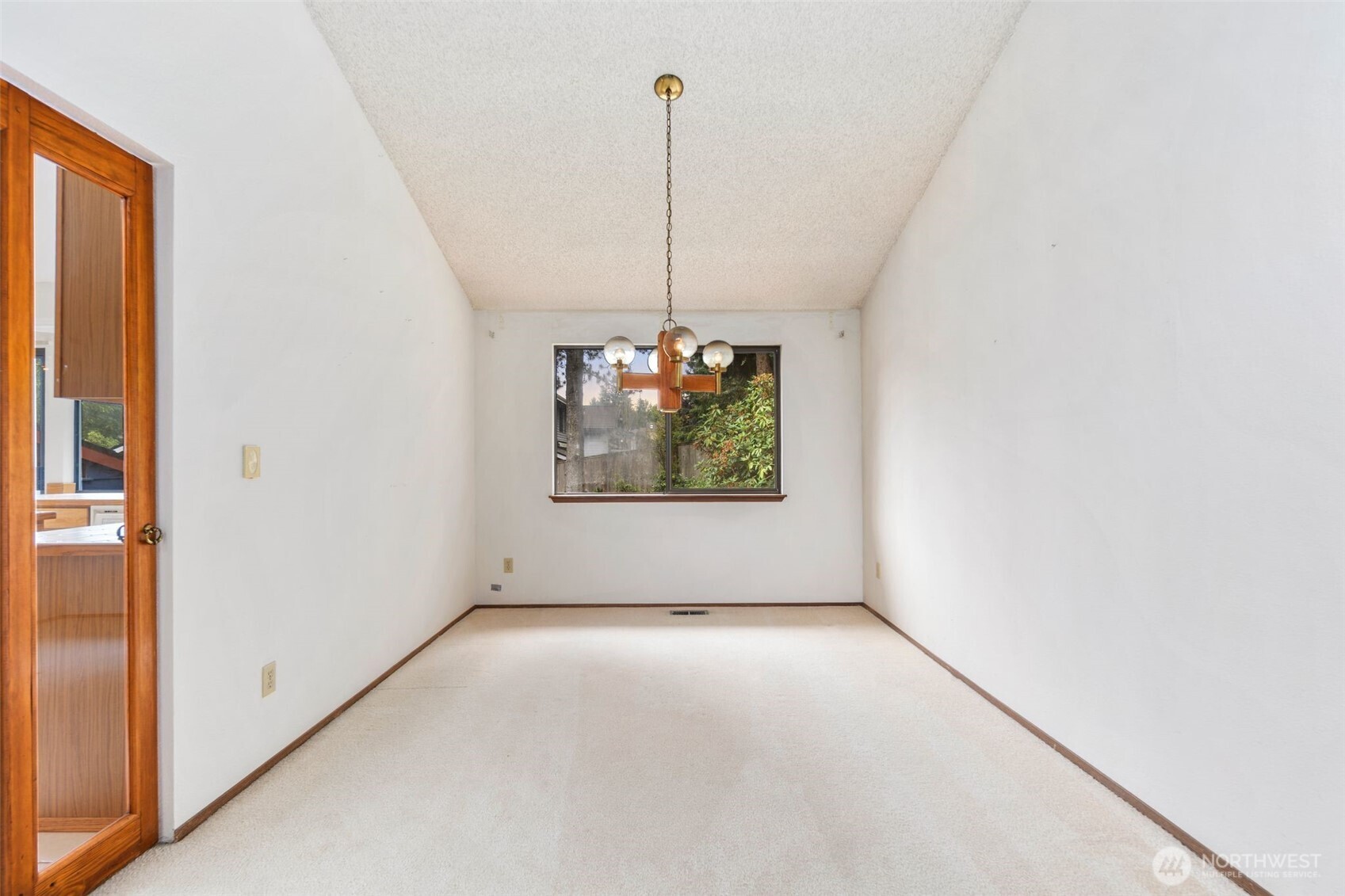 15915 Southeast 166th Place Renton, WA 98058 - Photo 15 of 40 Gallery Image 15