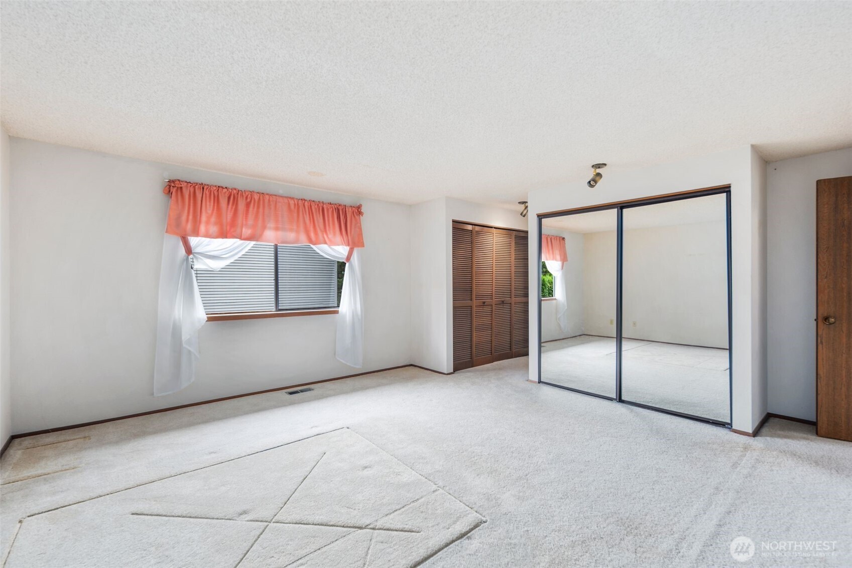 15915 Southeast 166th Place Renton, WA 98058 - Photo 27 of 40 Gallery Image 27
