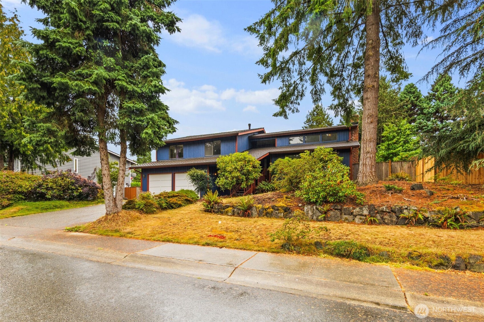 15915 Southeast 166th Place Renton, WA 98058 - Photo 3 of 40 Gallery Image 3