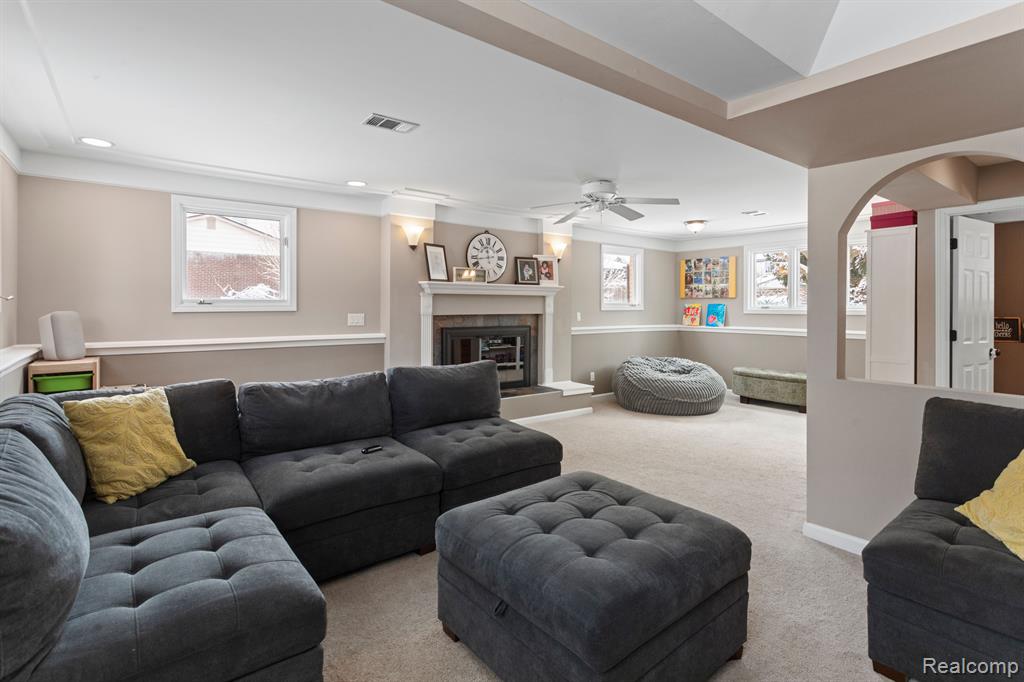 10284 Buno Road Brighton, MI 48114 - Photo 21 of 32