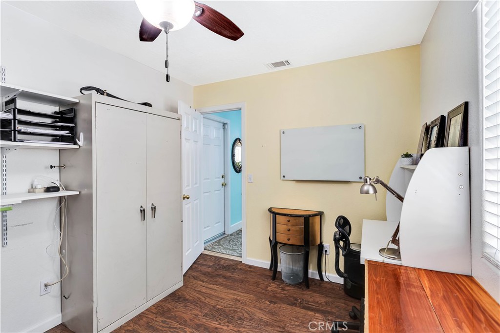 57490 Redondo Street Yucca Valley, CA 92284 - Photo 29 of 60 a view of livingroom with furniture and wooden floor