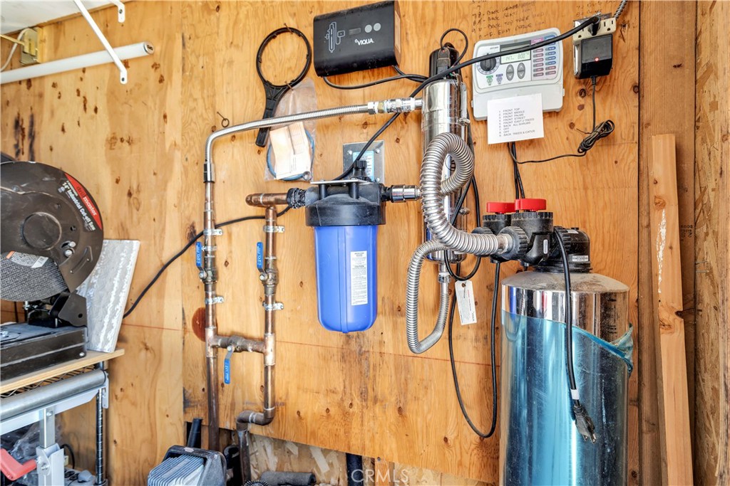 57490 Redondo Street Yucca Valley, CA 92284 - Photo 32 of 60 a view of a house with a street