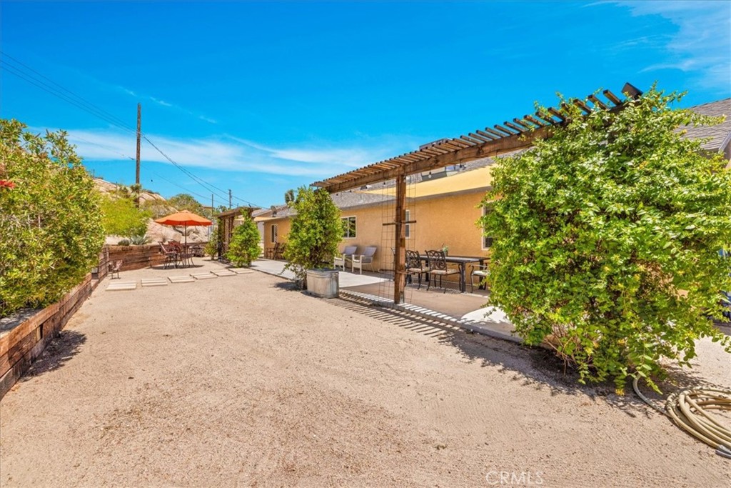 57490 Redondo Street Yucca Valley, CA 92284 - Photo 39 of 60