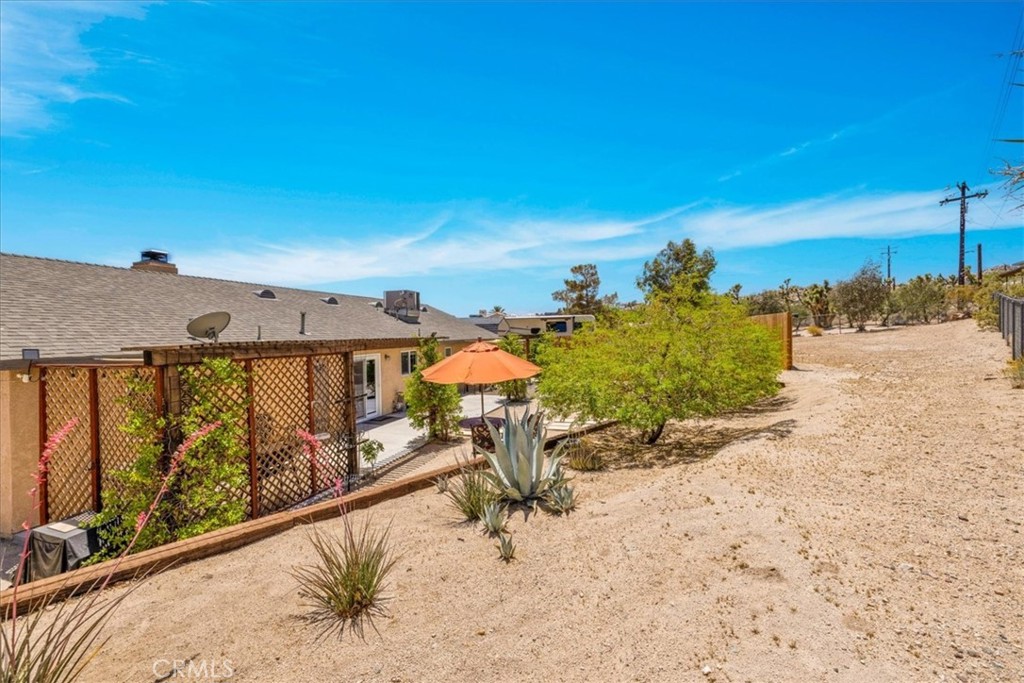 57490 Redondo Street Yucca Valley, CA 92284 - Photo 45 of 60