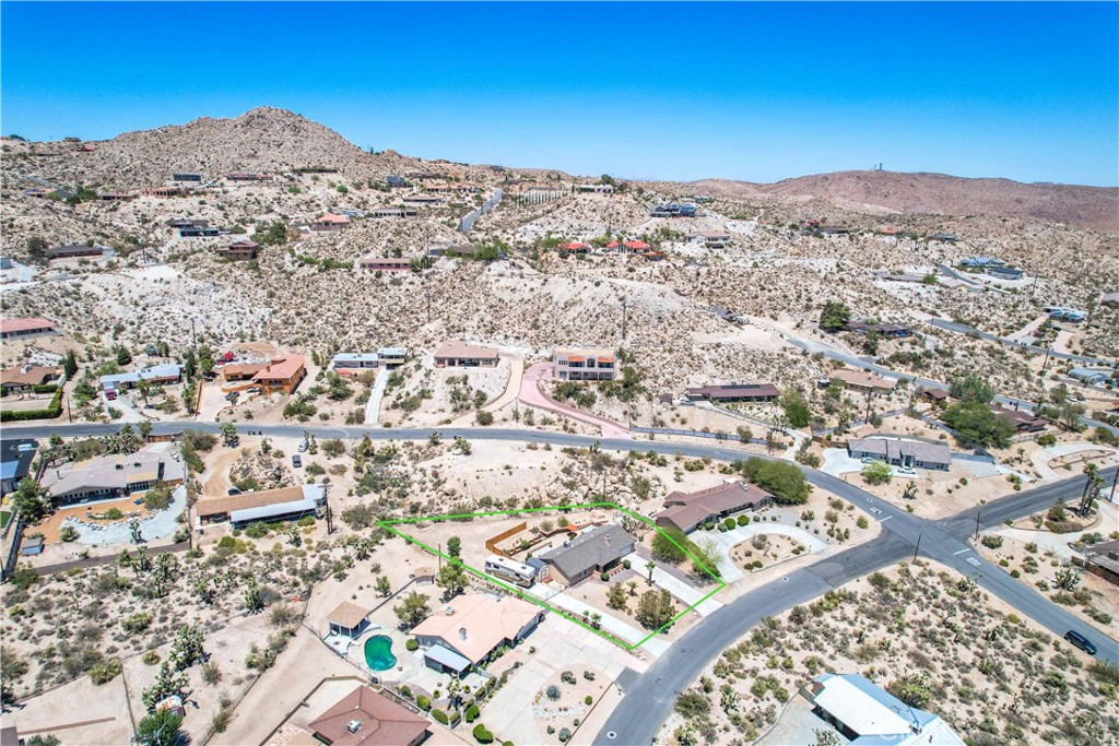 57490 Redondo Street Yucca Valley, CA 92284 - Photo 53 of 60