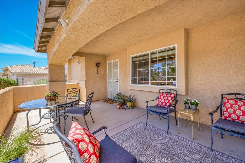 57490 Redondo Street Yucca Valley, CA 92284 - Photo 7 of 60