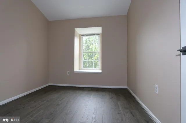 $3,000 | 203 Autumn Flower Lane, Gaithersburg, MD 20878