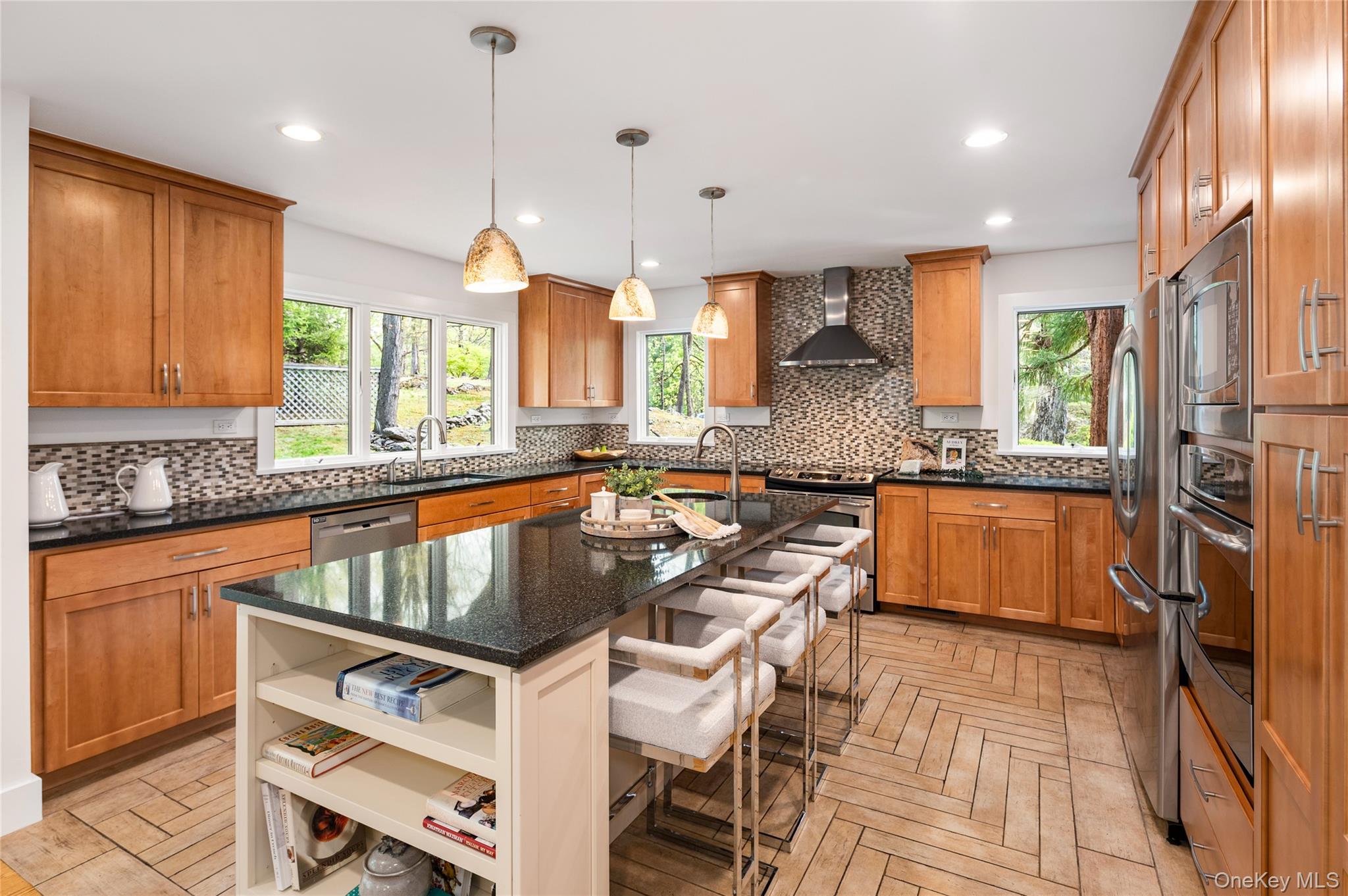 95 Old Lyme Road Chappaqua, NY 10514 - Photo 5 of 29