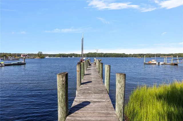 $5,000 | 14 Betty Hill Road, Narragansett, RI 02882