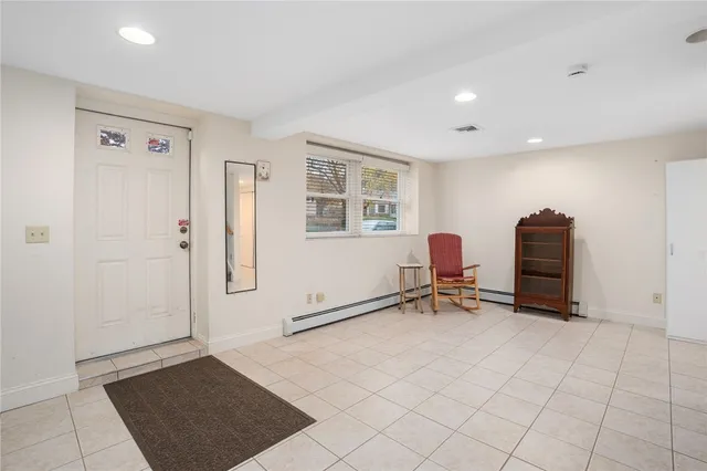 $5,000 | 14 Betty Hill Road, Narragansett, RI 02882