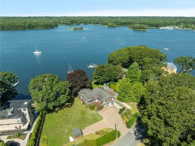 $5,000 | 14 Betty Hill Road, Narragansett, RI 02882