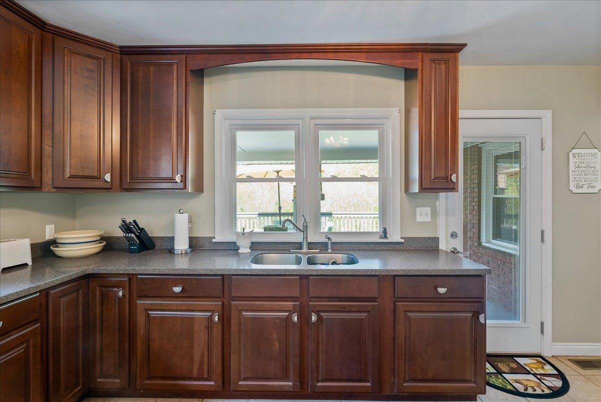 5612 Jackson River Road Hot Springs, VA 24445 - Photo 19 of 53 Gallery Image 19