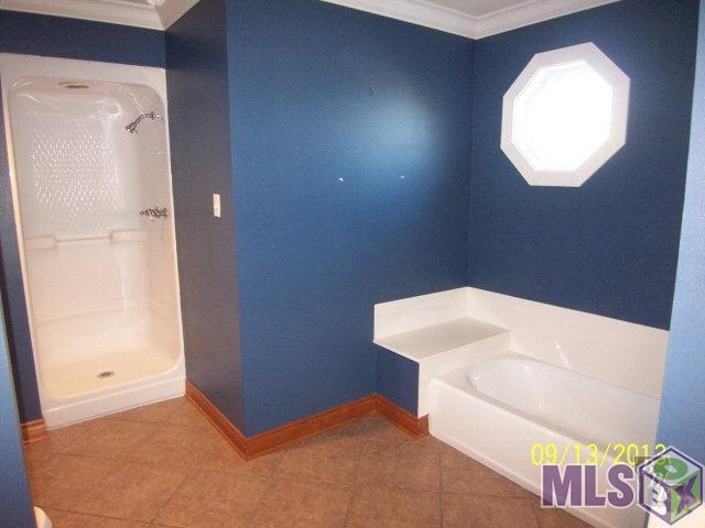 747 Highway 653 Raceland, LA 70394 - Photo 15 of 18 Hall Bathroom