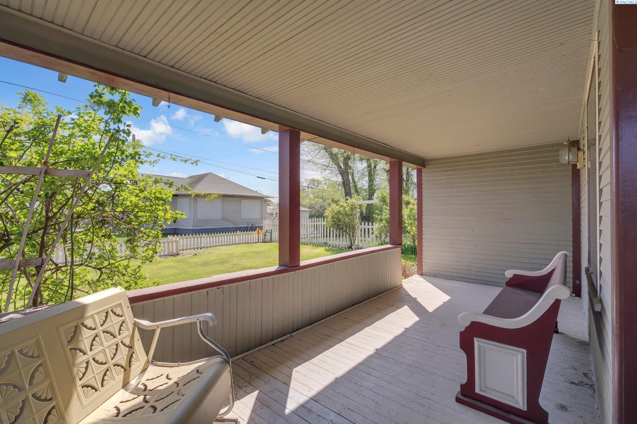 222305 East Game Farm Road Kennewick, WA 99337 - Photo 10 of 50 Gallery Image 10