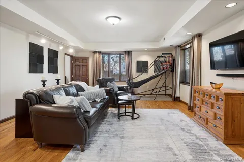 $1,450,000 | 15 Keller Lane, Dobbs Ferry, NY 10522