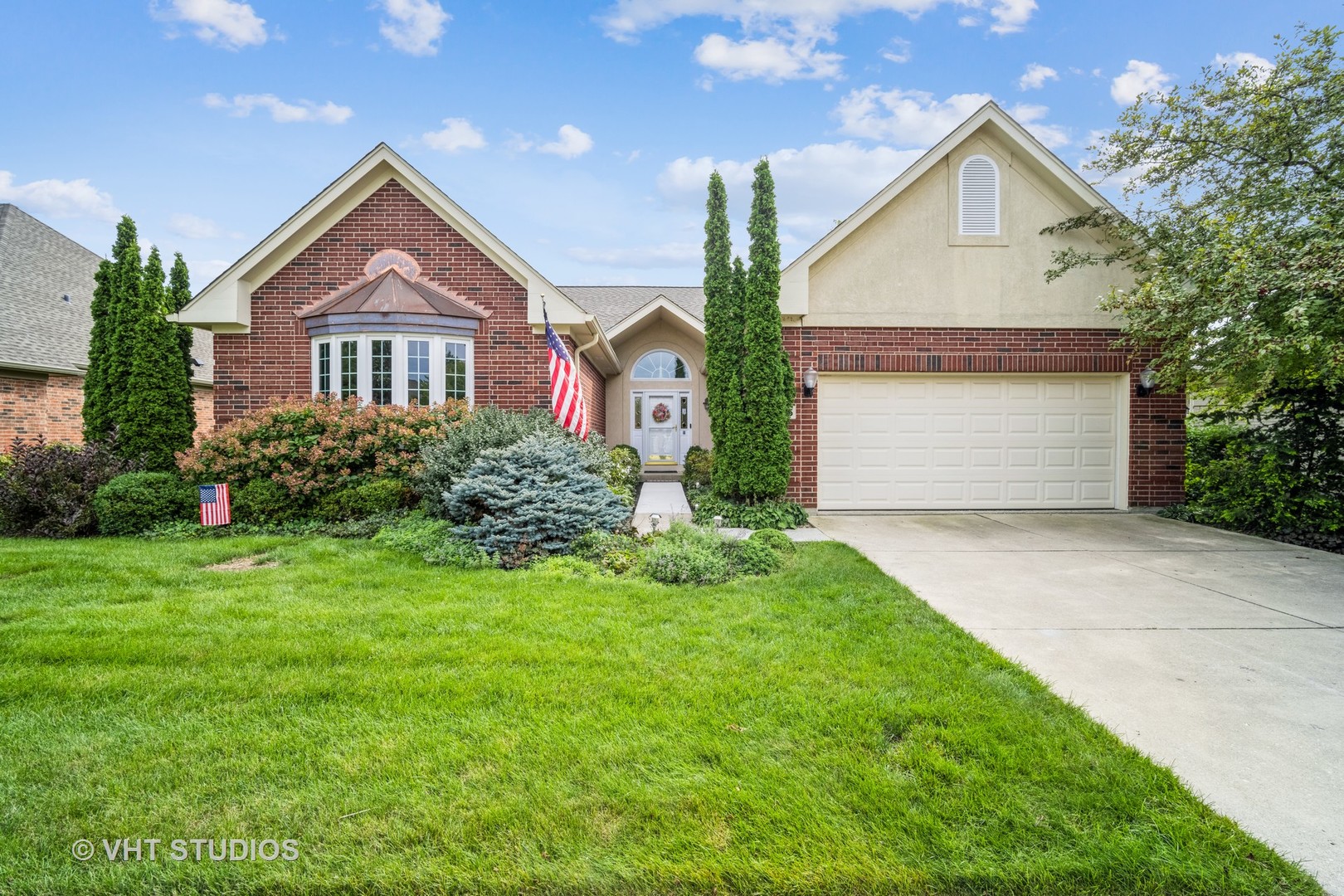 2575 Chedworth Ct, Northbrook, IL 60062 | Compass