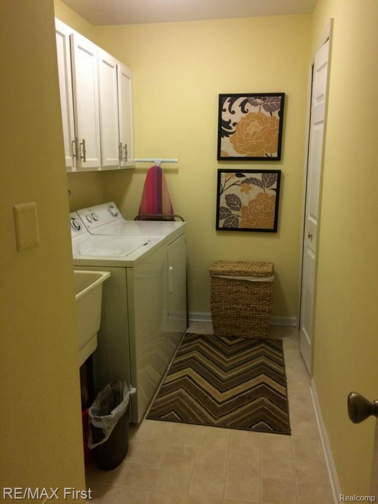 45643 Heather Ridge Drive, Unit 163 Macomb, MI 48044 - Photo 9 of 12 6.JPG