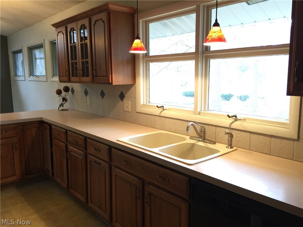 804 Fairwood Road New Franklin, OH 44319 - Photo 10 of 15