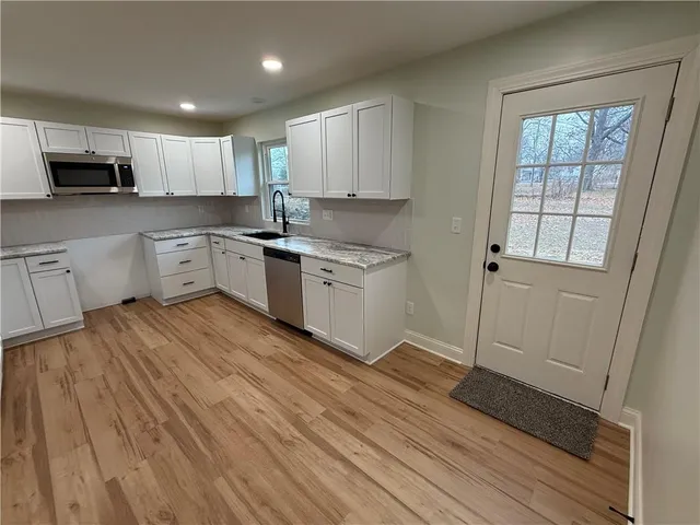 $259,900 | 704 Logan Street, Harrisonville, MO 64701