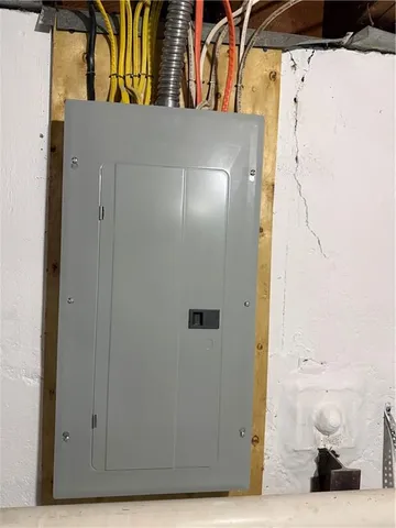 $259,900 | 704 Logan Street, Harrisonville, MO 64701