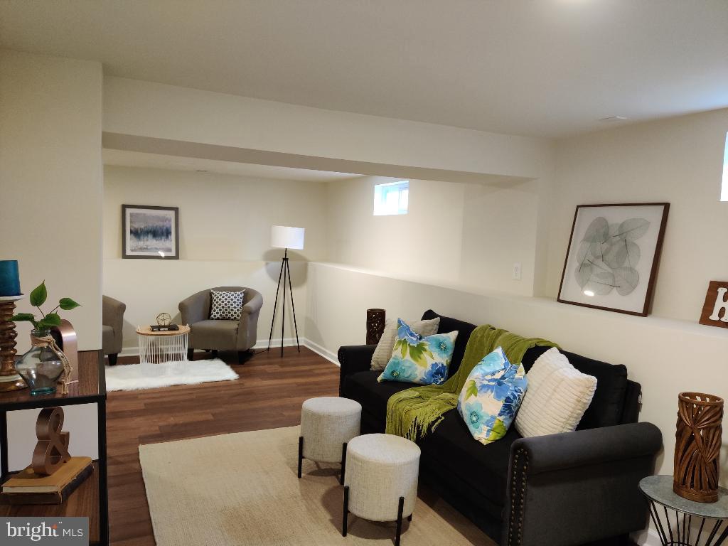 802 South Woodlynn Road Baltimore, MD 21221 - Photo 13 of 65 Gallery Image 13