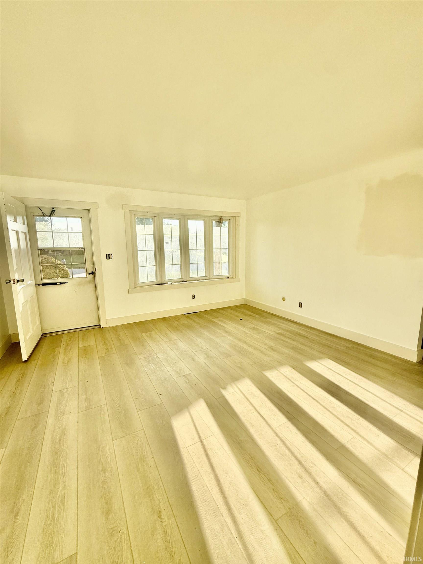 404 South Hickory Drive Bloomington, IN 47403 - Photo 6 of 16