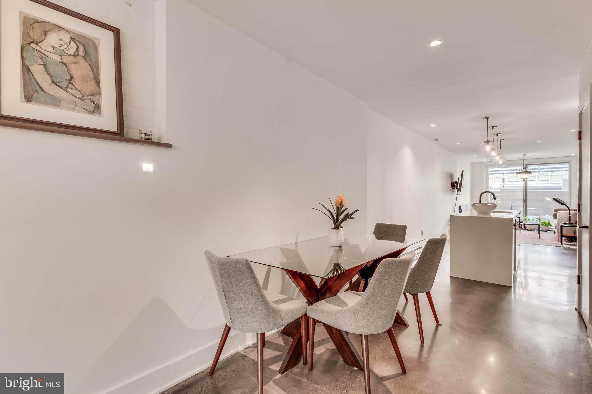 445 Ridge Street Northwest Washington, DC 20001 - Photo 12 of 49