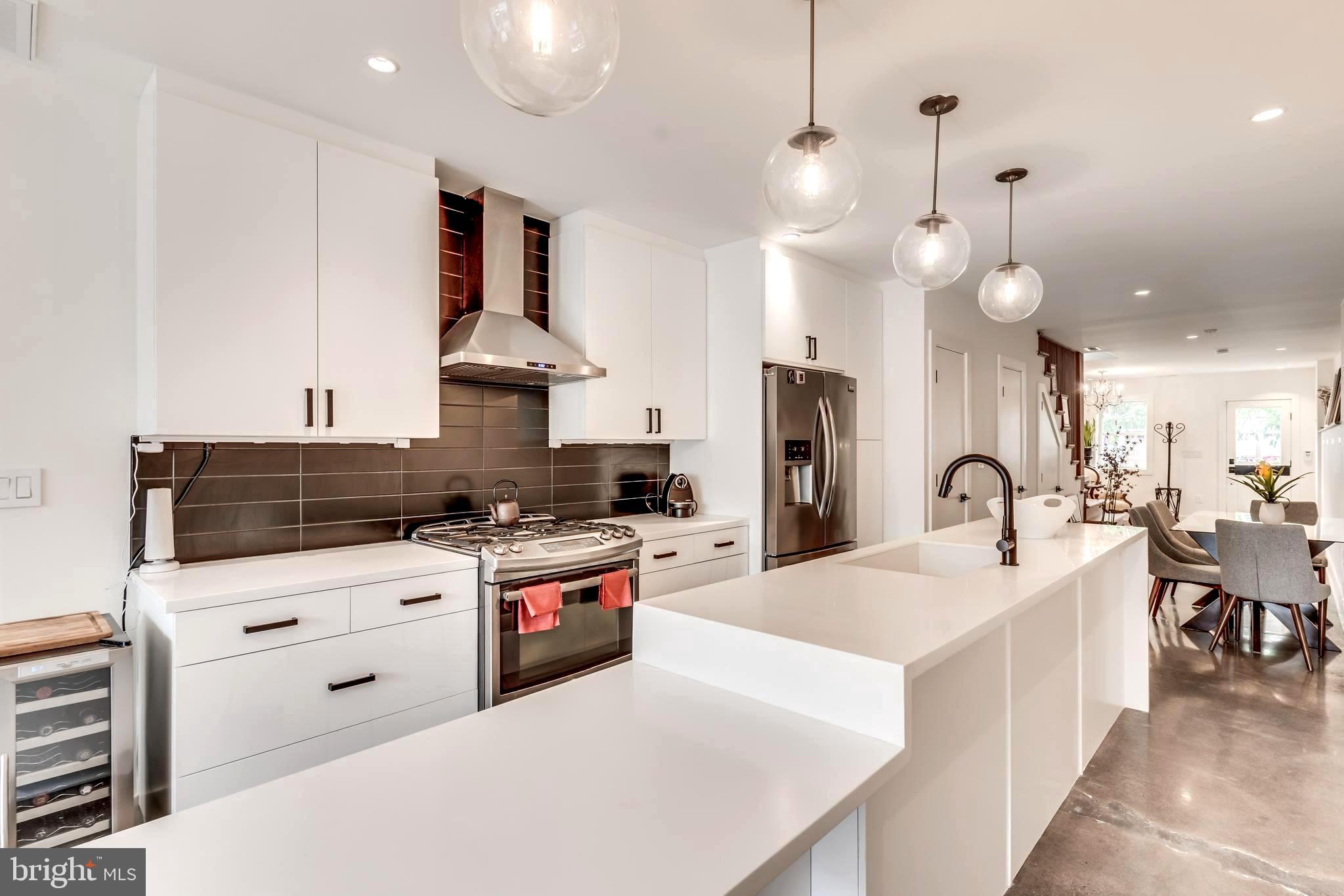 445 Ridge Street Northwest Washington, DC 20001 - Photo 13 of 49