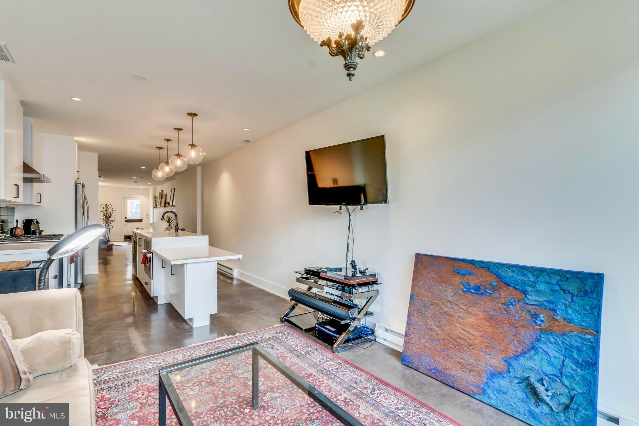 445 Ridge Street Northwest Washington, DC 20001 - Photo 15 of 49