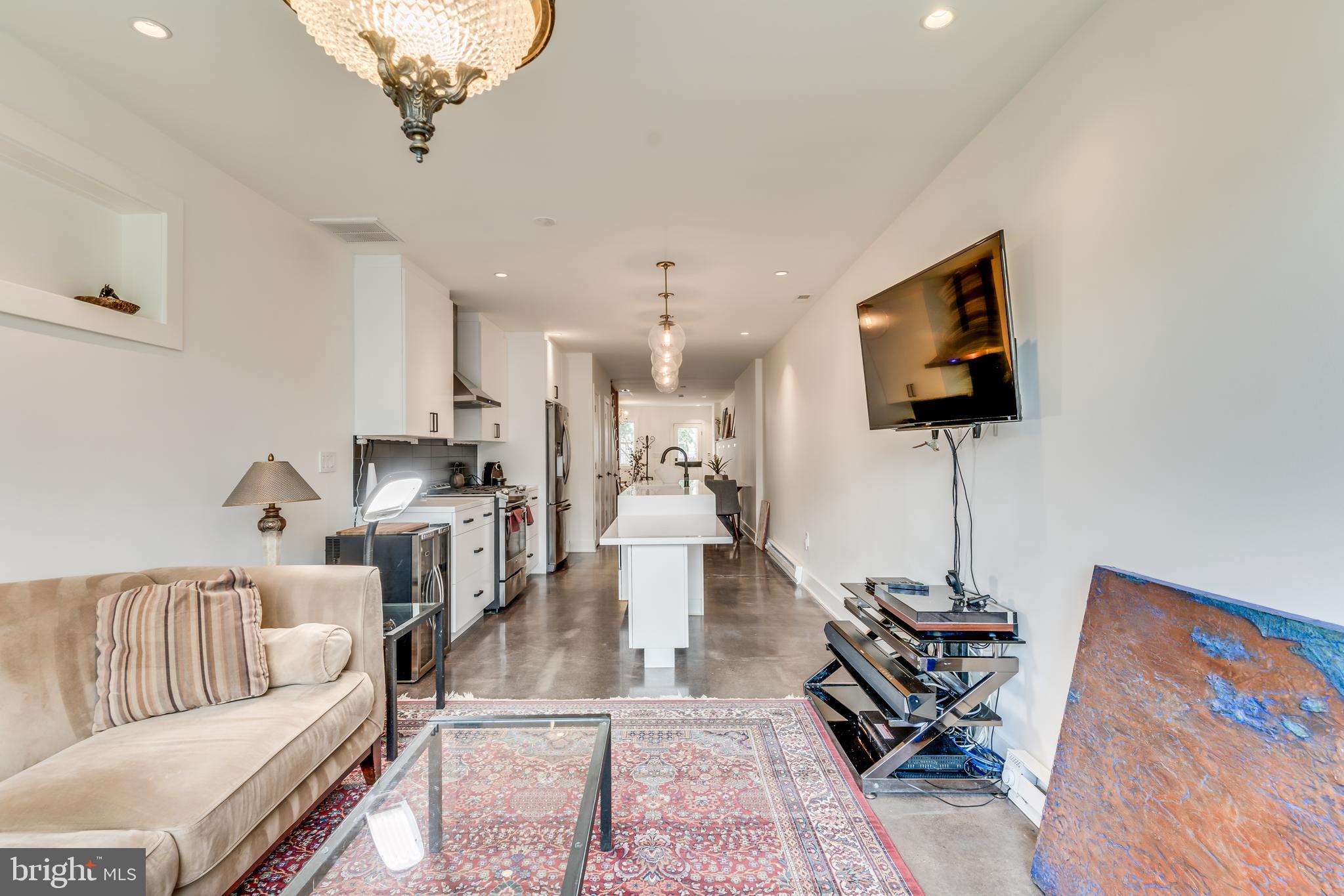 445 Ridge Street Northwest Washington, DC 20001 - Photo 20 of 49