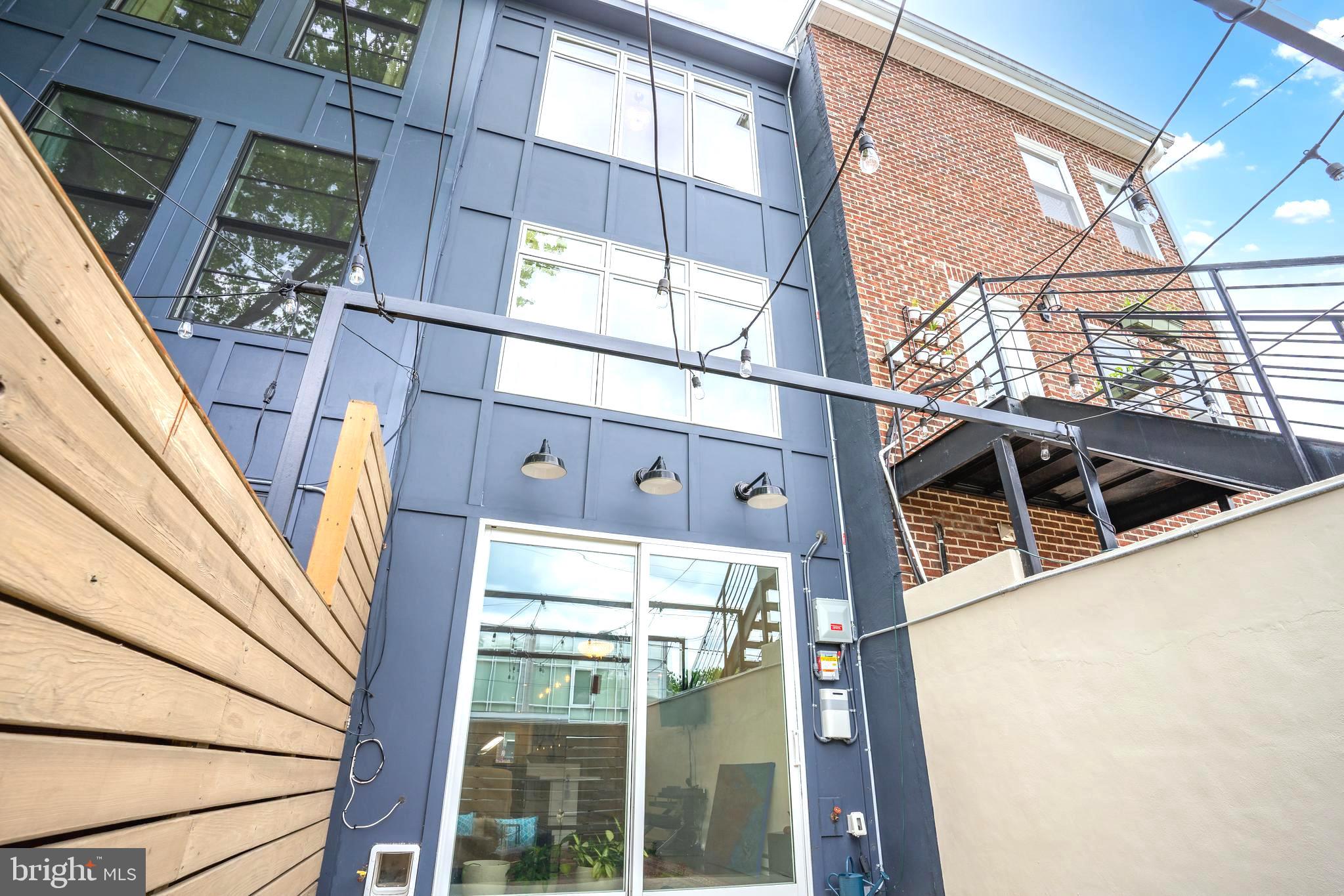 445 Ridge Street Northwest Washington, DC 20001 - Photo 24 of 49